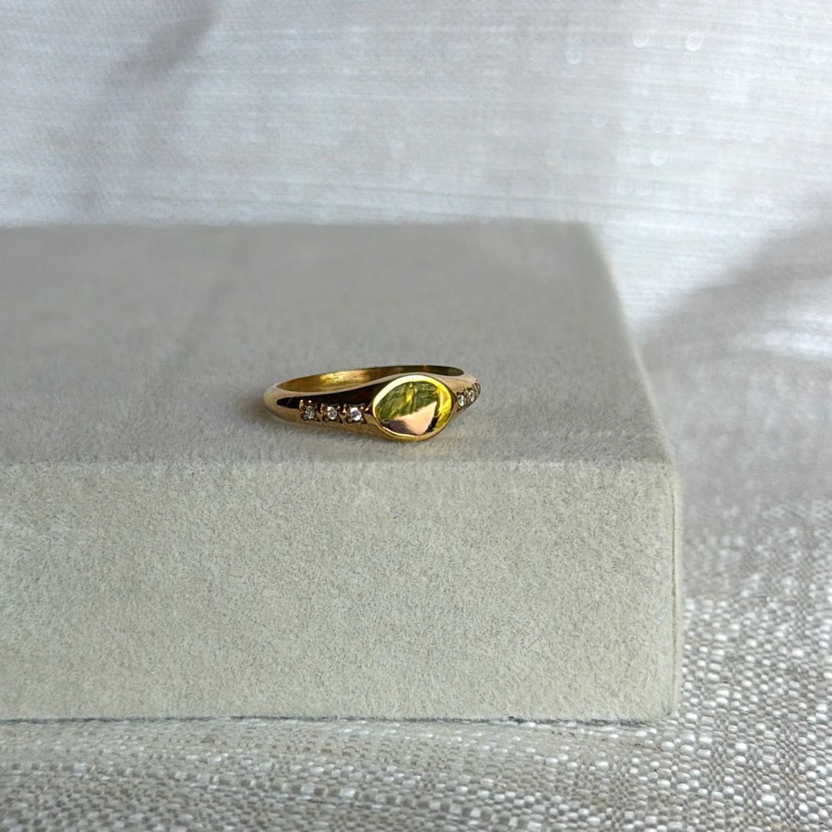 Gold Signet Ring - The Ky Collection