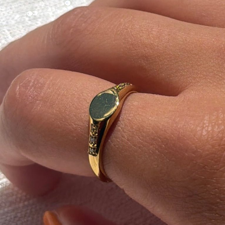 Waterproof Gold Signet Ring - The Ky Collection